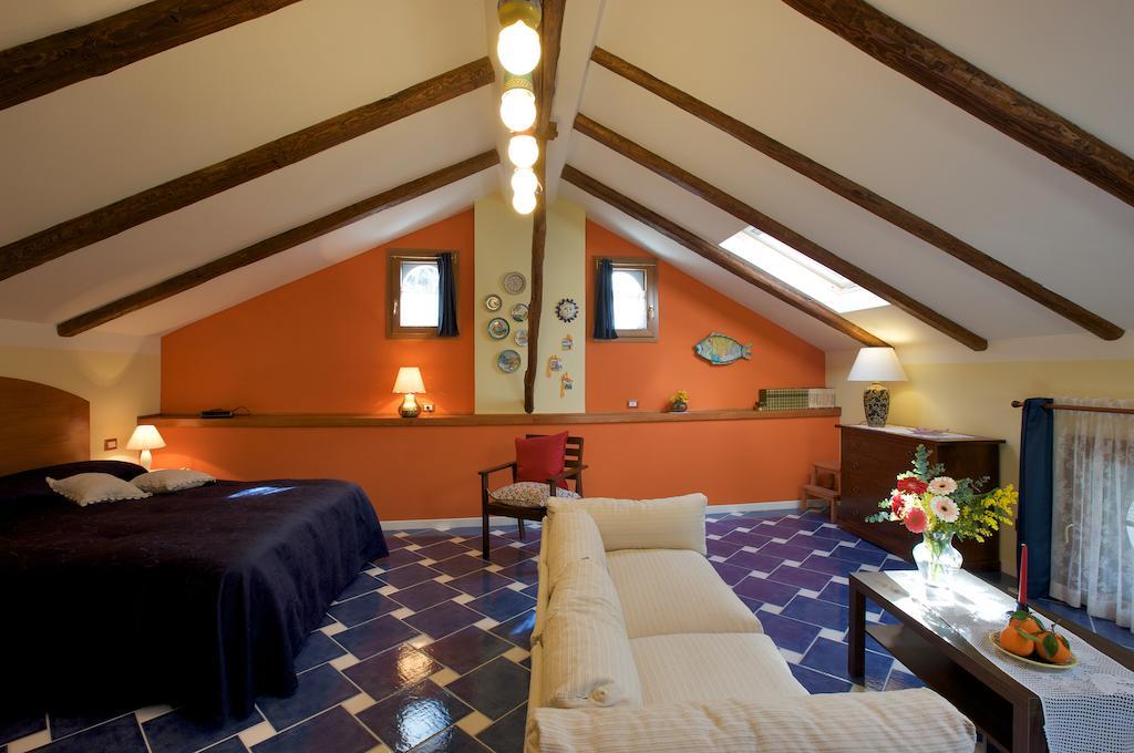 La Casa di Donn'Amelia Bed & Breakfast Molina  Ruang foto